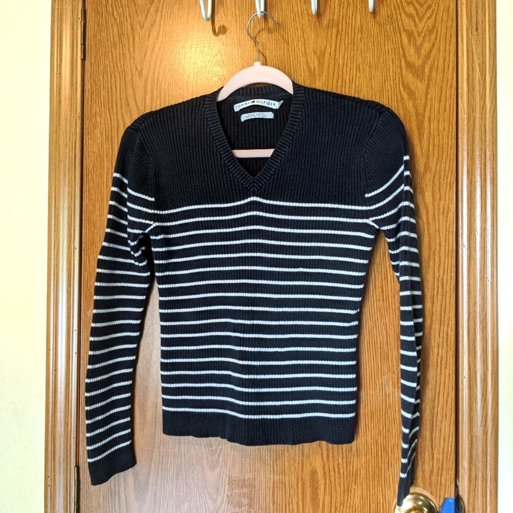Tommy Hilfiger Black Long Sleeved Sweater